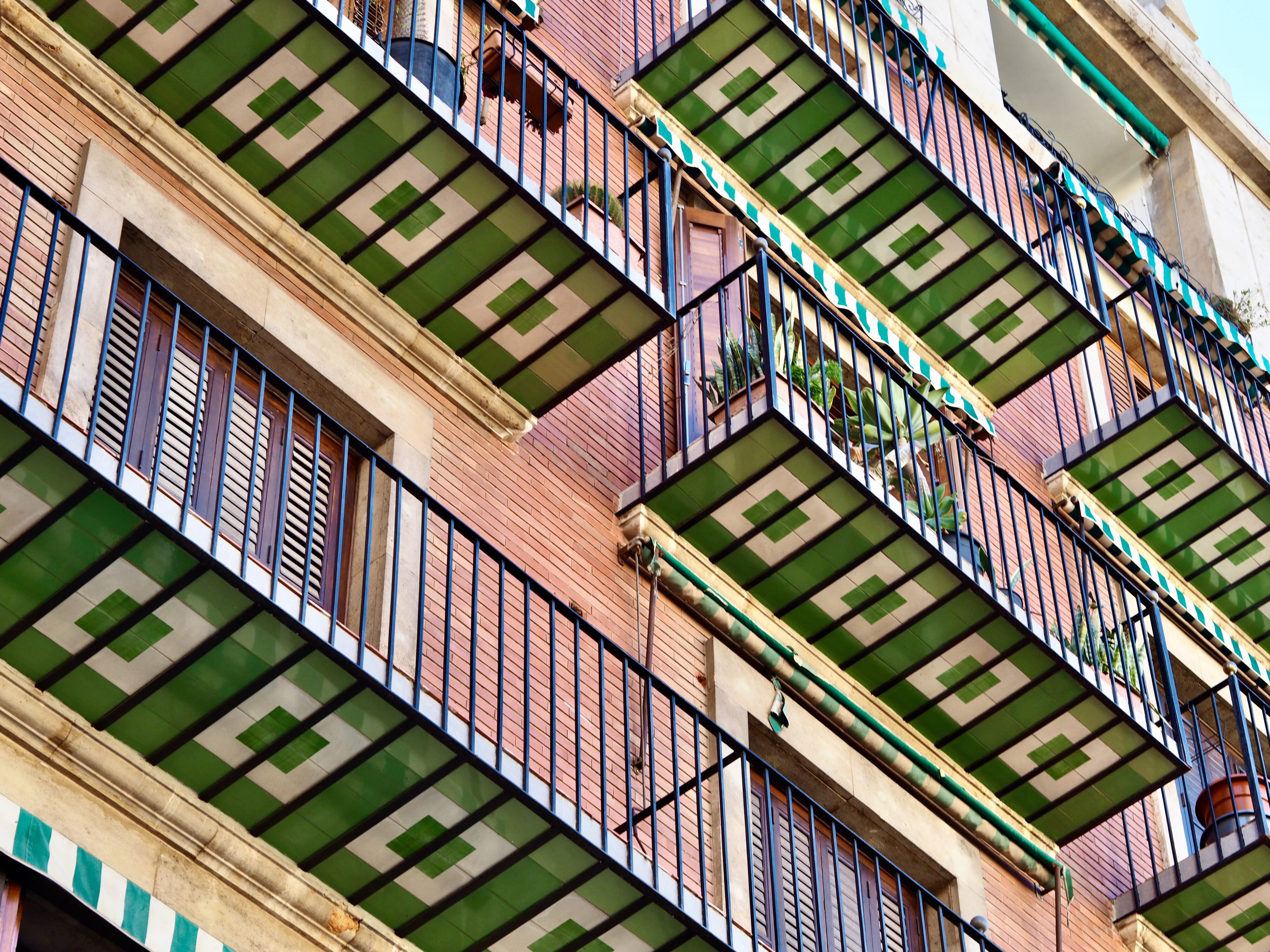 balconies near Valencia Cathedral